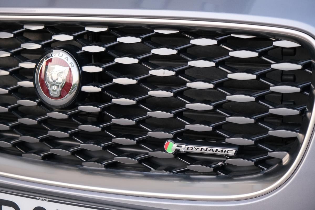 jaguar-e-pace-2023-hibrido-a-gasolina-1498cc