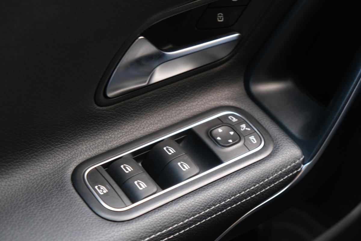 mercedes-benz-cla-2019-gasolina-1332cc