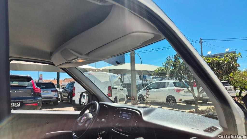 fiat-doblo-1-6-120cv-2021-diesel-1598cc