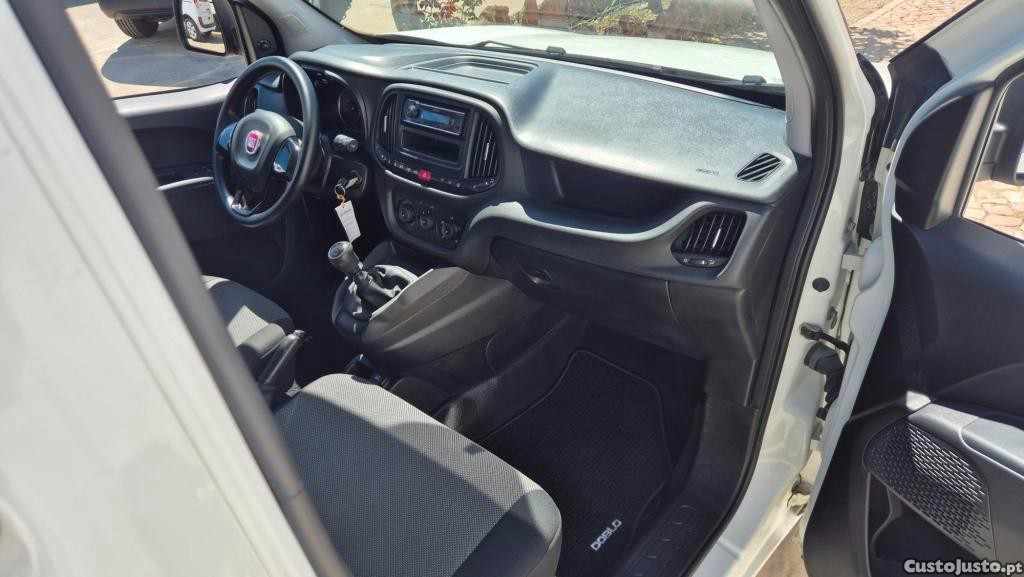 fiat-doblo-1-6-120cv-2021-diesel-1598cc