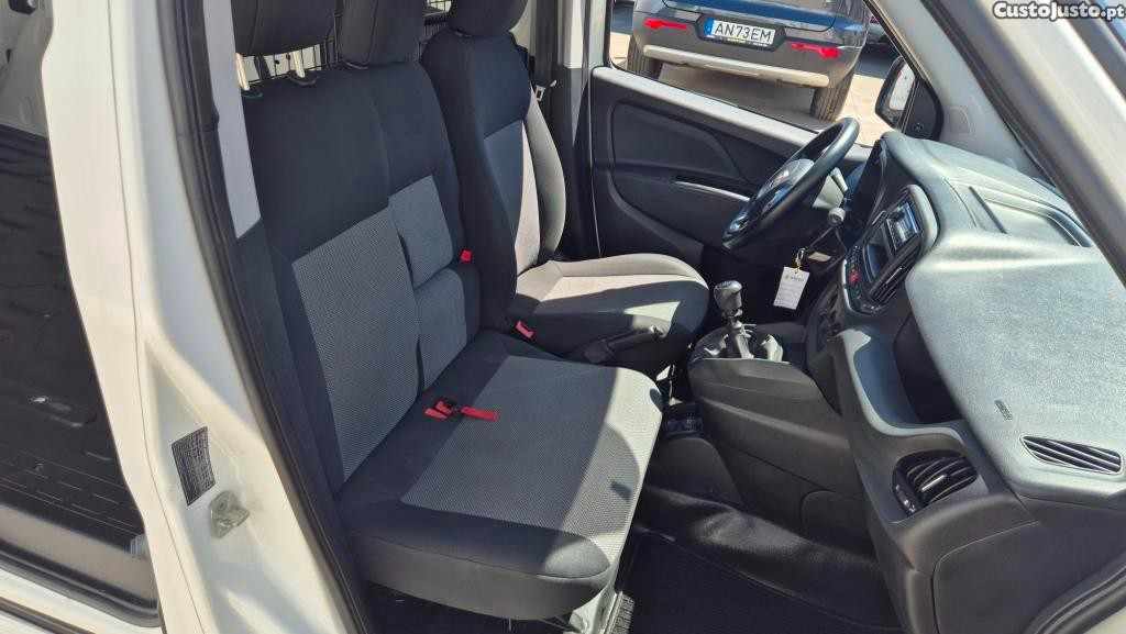 fiat-doblo-1-6-120cv-2021-diesel-1598cc