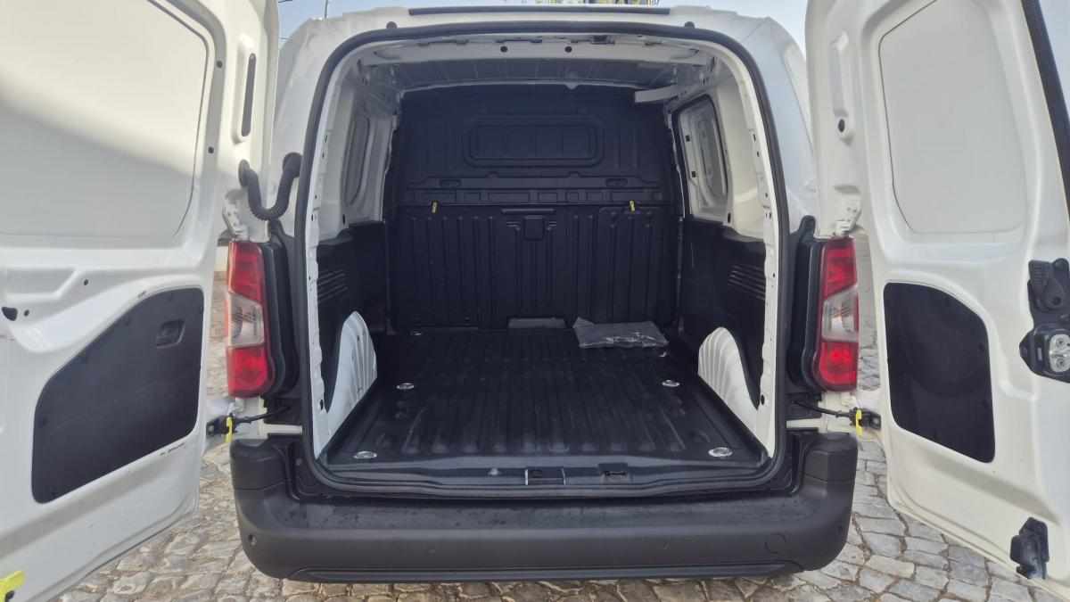 peugeot-partner-1-5-bluehdi-2022-diesel-1499cc