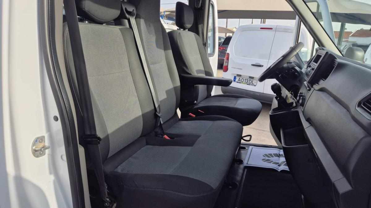 renault-master-2-3-145cv-2022-diesel-2299cc