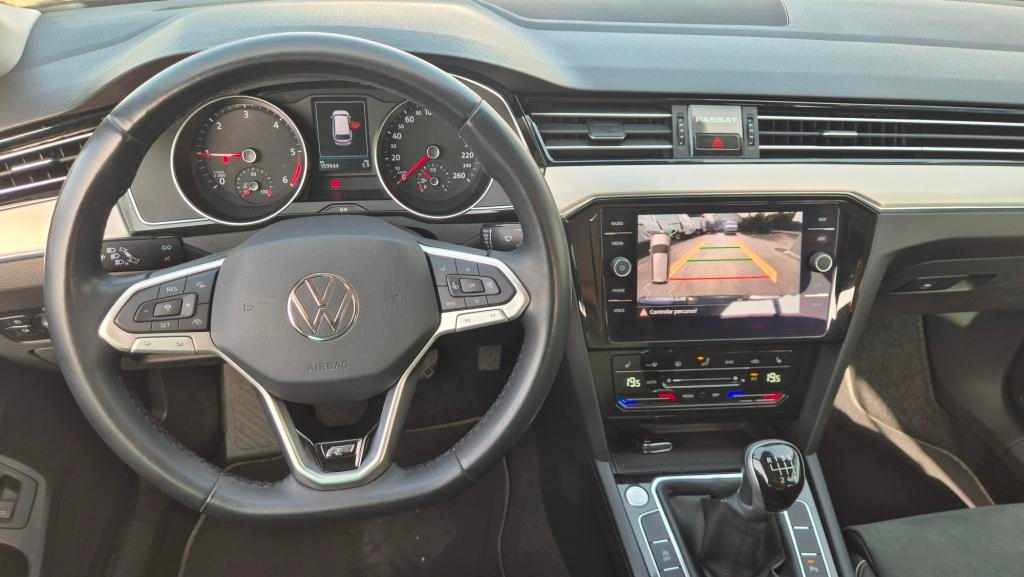volkswagen-passat-2-0-tdi-bluemotion-2022-diesel-1968cc