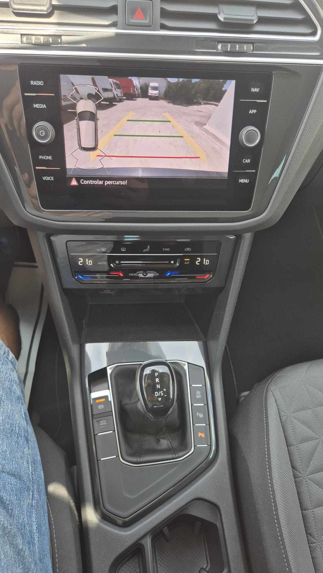 volkswagen-tiguan-2-0-tdi-bluemotion-2022-diesel-1968cc