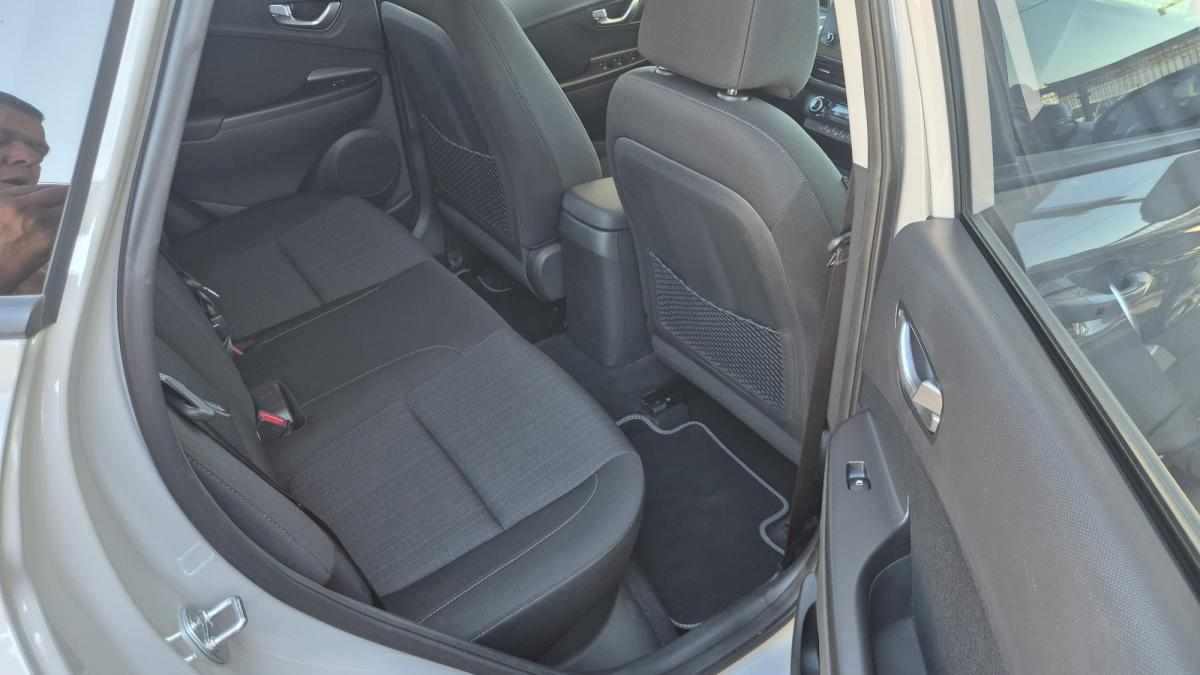hyundai-kauai-2022-gasolina-1000cc