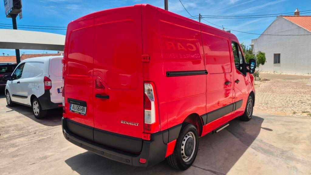 renault-master-2-3-136cv-2022-diesel-2299cc