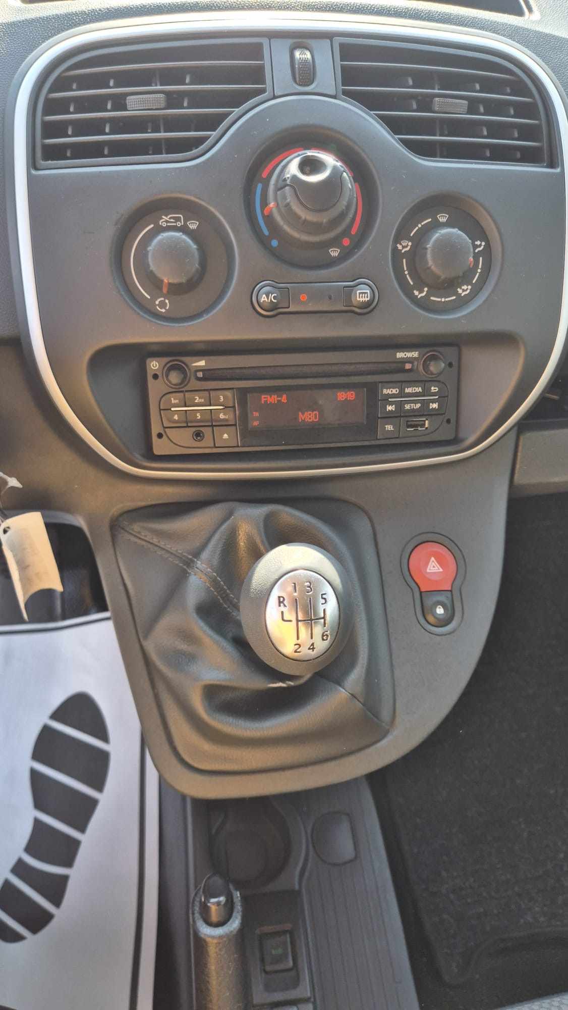 renault-kangoo-1-5-95cv-2021-diesel-1461cc