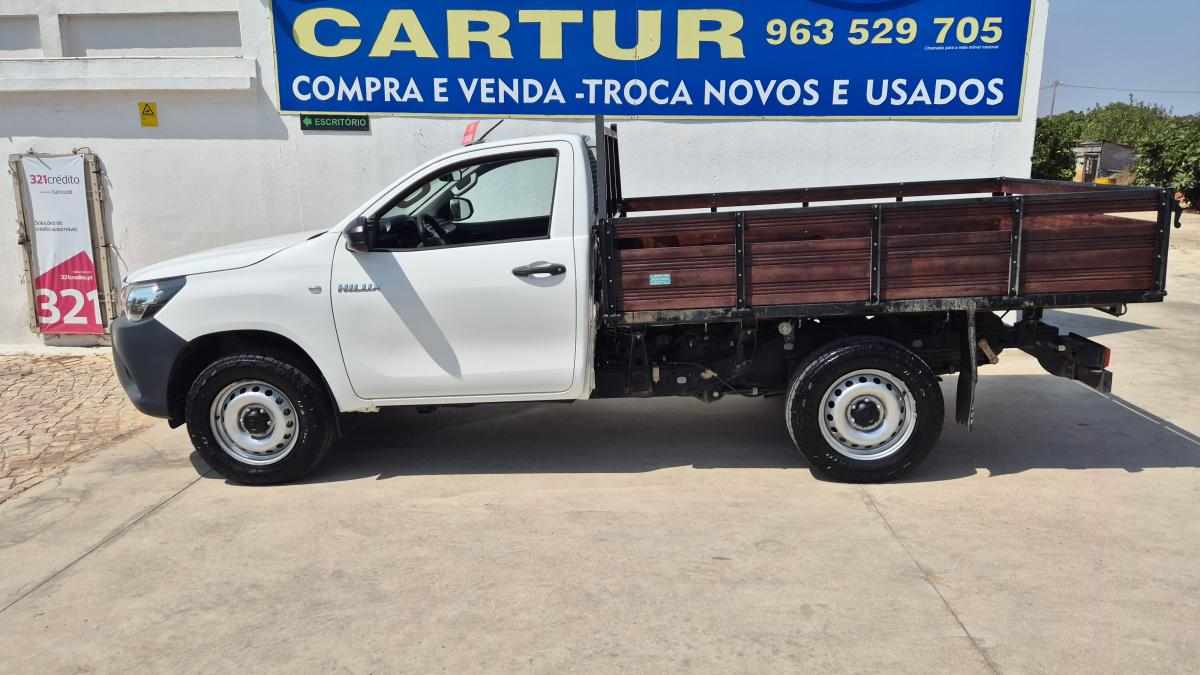 toyota-hilux-2-4-4wd-2020-diesel-2393cc