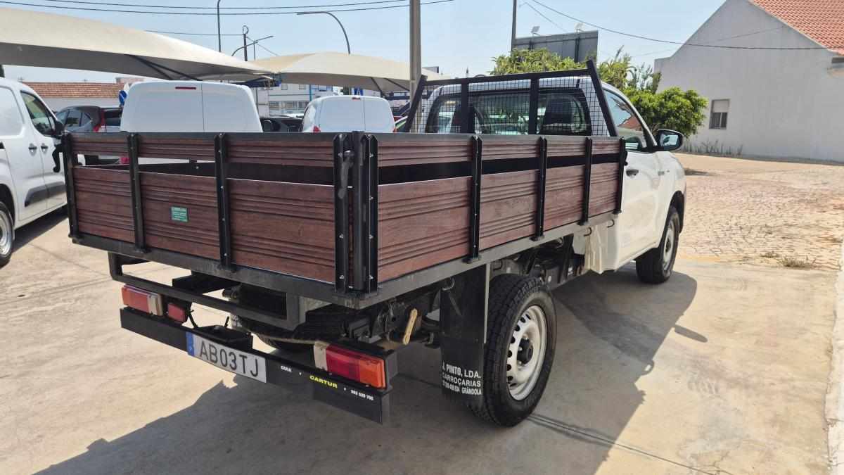 toyota-hilux-2-4-4wd-2020-diesel-2393cc