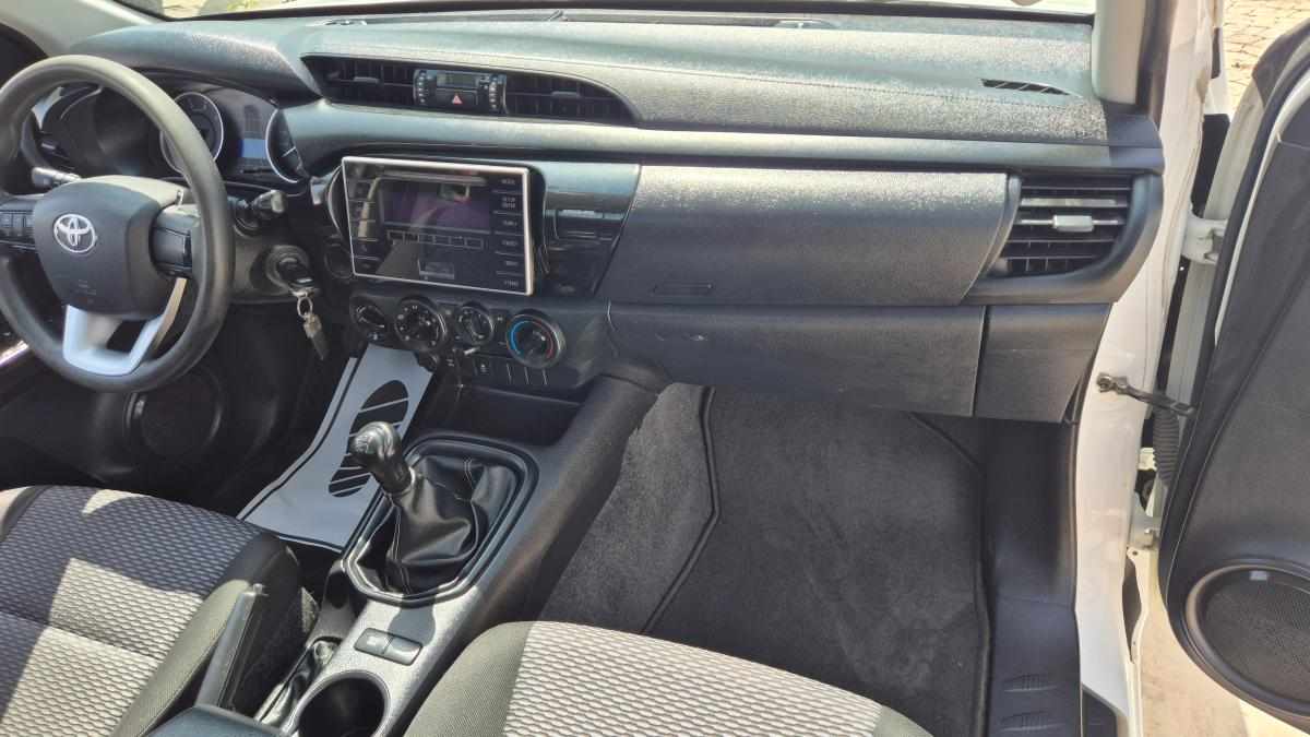 toyota-hilux-2-4-4wd-2020-diesel-2393cc