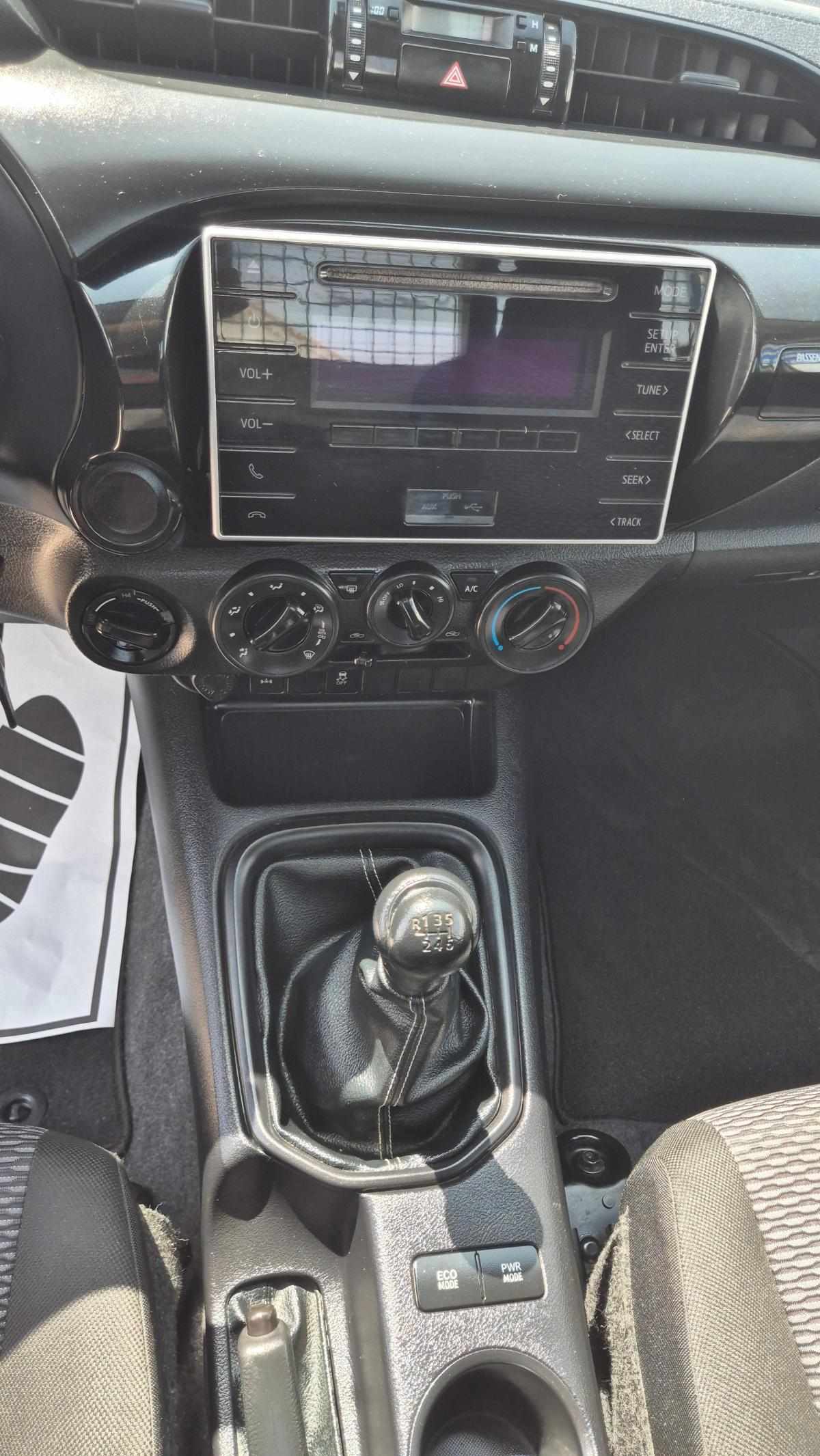 toyota-hilux-2-4-4wd-2020-diesel-2393cc