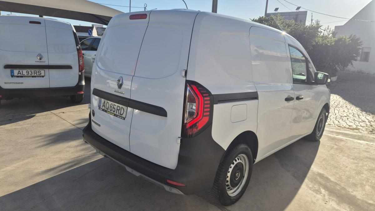 renault-kangoo-1-5-95cv-2022-diesel-1461cc