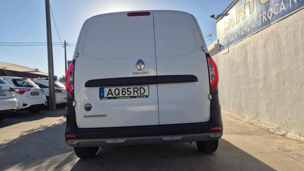 renault-kangoo-1-5-95cv-2022-diesel-1461cc