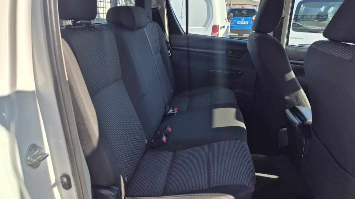toyota-hilux-2-4-4wd-2023-diesel-2393cc