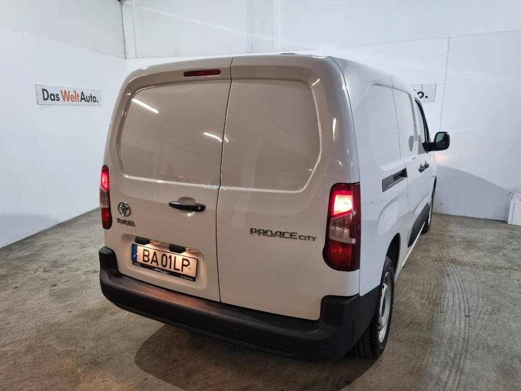 toyota-proace-2023-diesel-1499cc