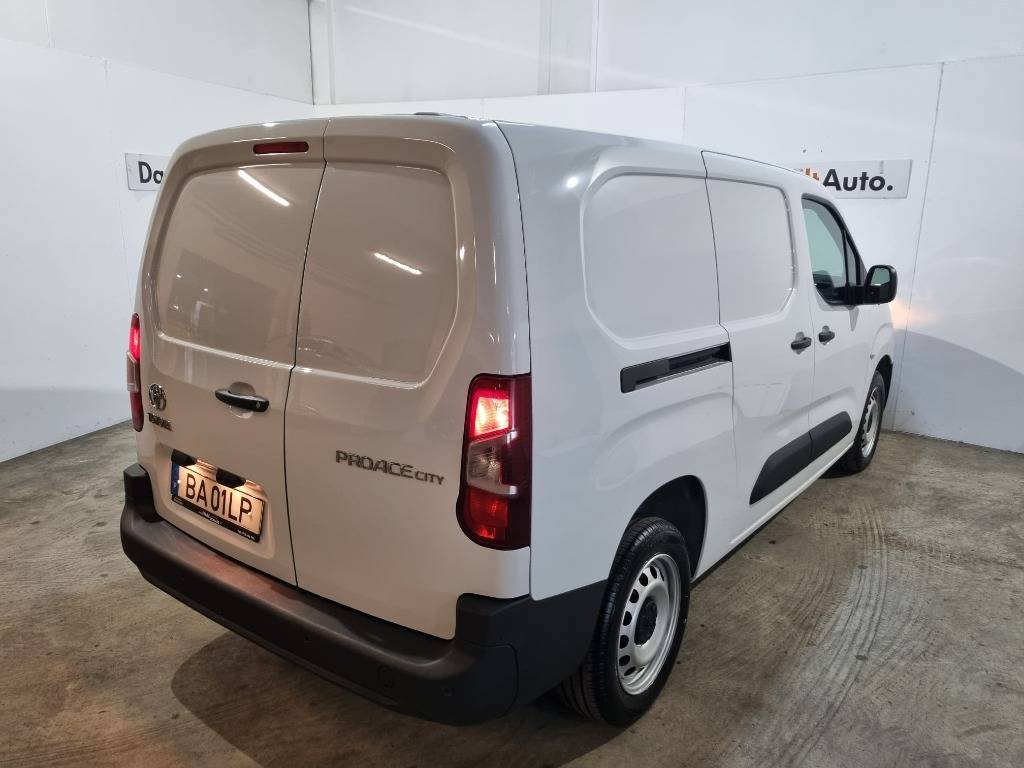 toyota-proace-2023-diesel-1499cc