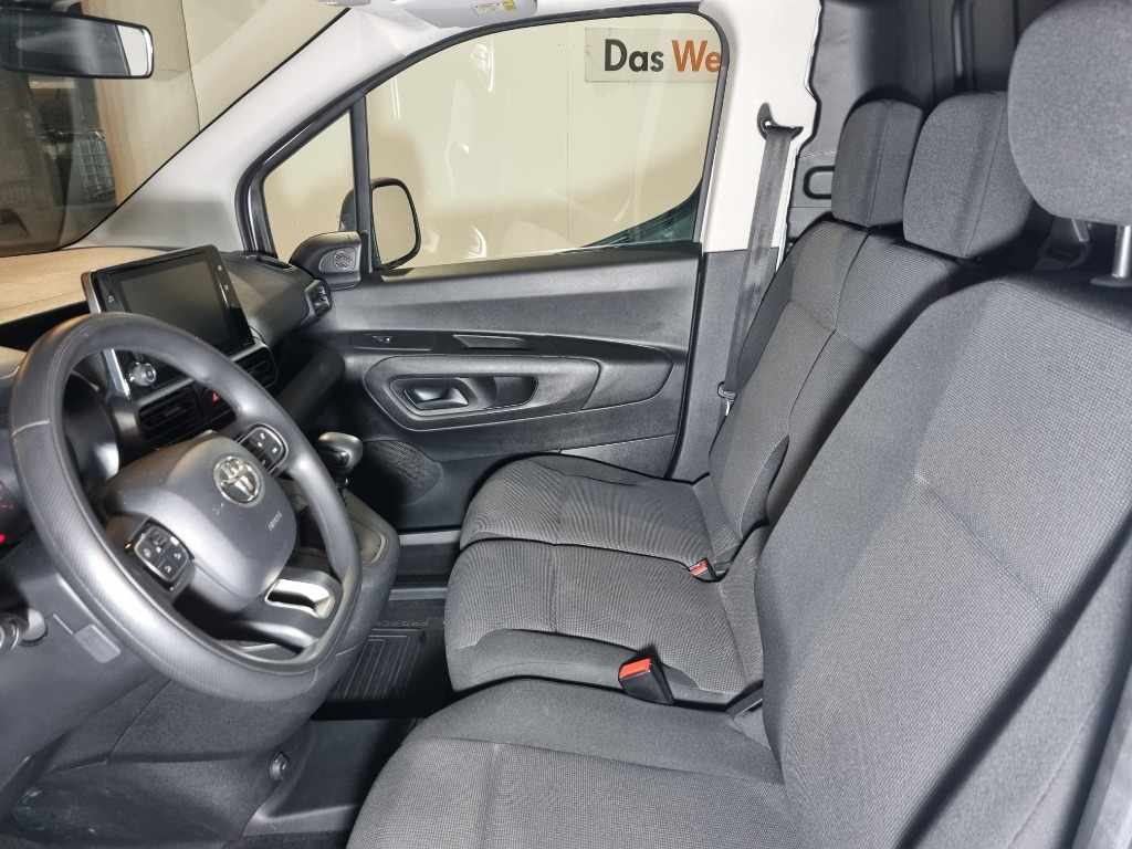 toyota-proace-2023-diesel-1499cc