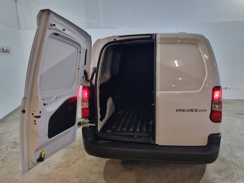 toyota-proace-2023-diesel-1499cc