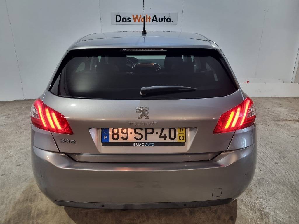 peugeot-308-2017-gasolina-1199cc
