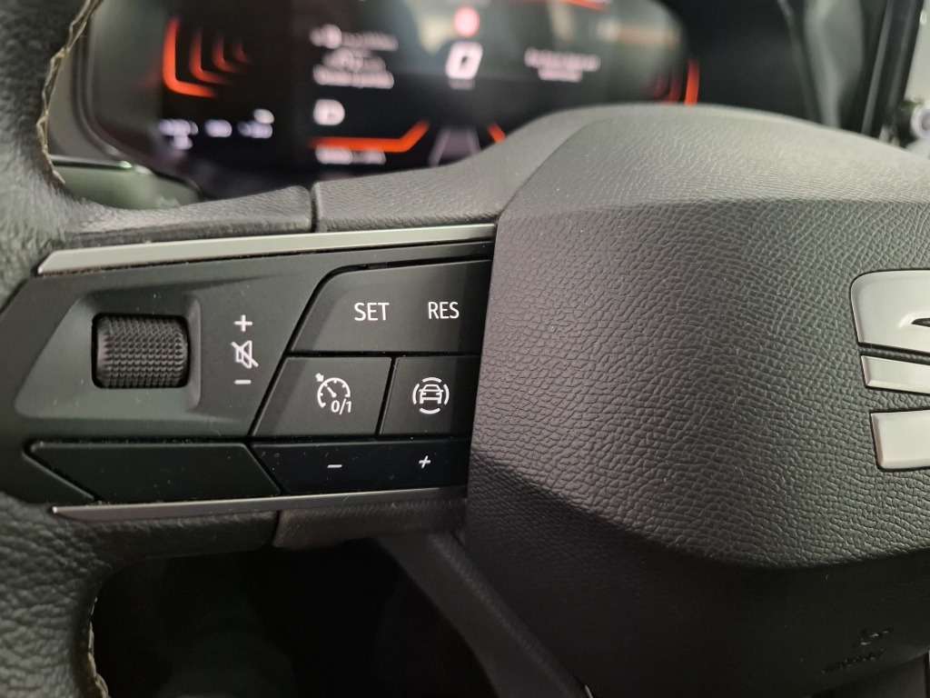 seat-arona-2024-gasolina-999cc