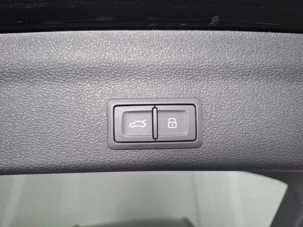 audi-audi-a6-avant-2023-diesel-1968cc