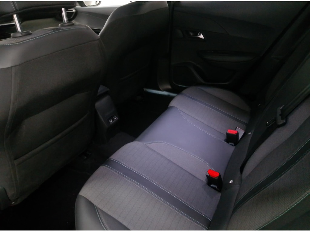 peugeot-2008-2022-diesel-1499cc