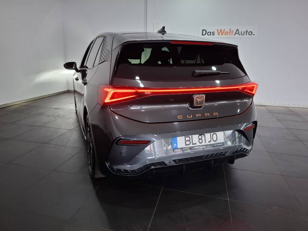 cupra-born-2024-eletrico-500cc