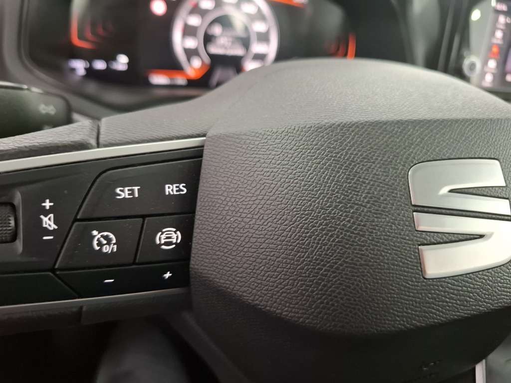seat-ibiza-2024-gasolina-999cc