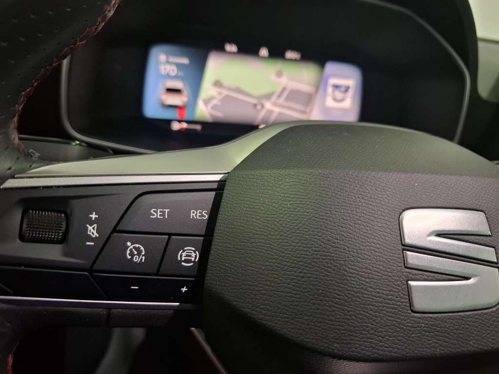 seat-leon-2024-gasolina-999cc
