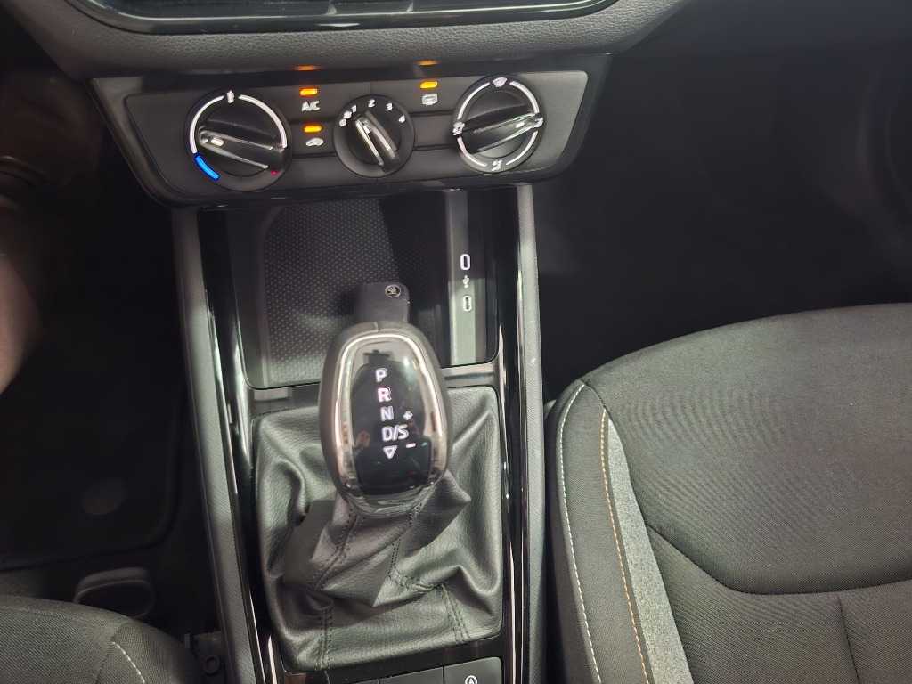 skoda-kamiq-2024-gasolina-999cc