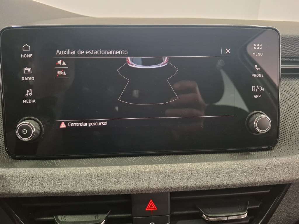 skoda-kamiq-2024-gasolina-999cc