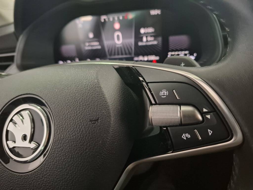 skoda-kamiq-2024-gasolina-999cc