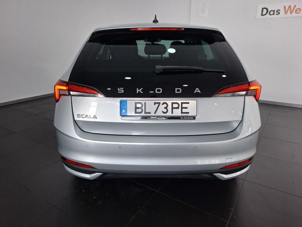 skoda-scala-2024-gasolina-999cc