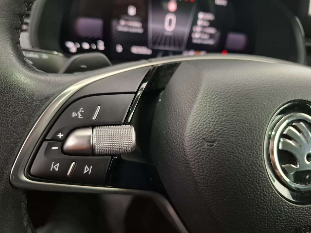 skoda-scala-2024-gasolina-999cc