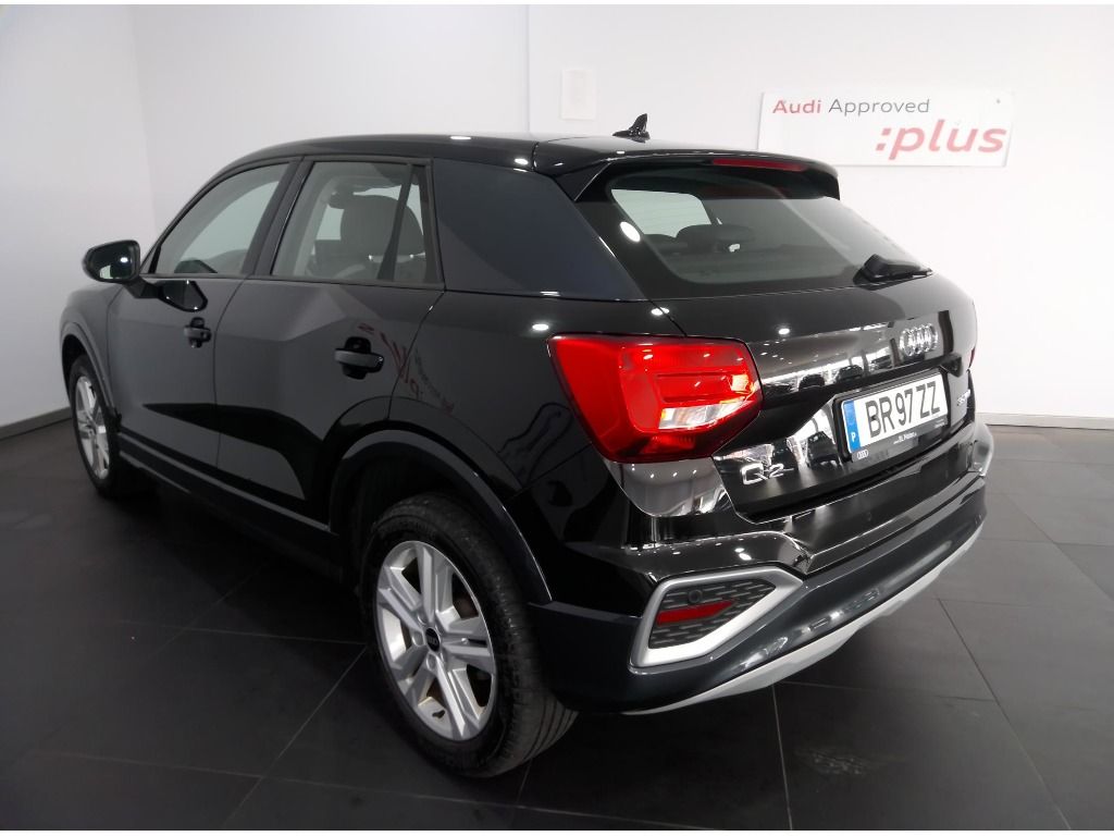 audi-q2-2025-gasolina-999cc