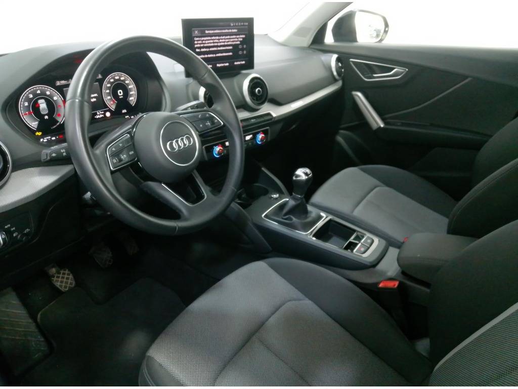 audi-q2-2025-gasolina-999cc