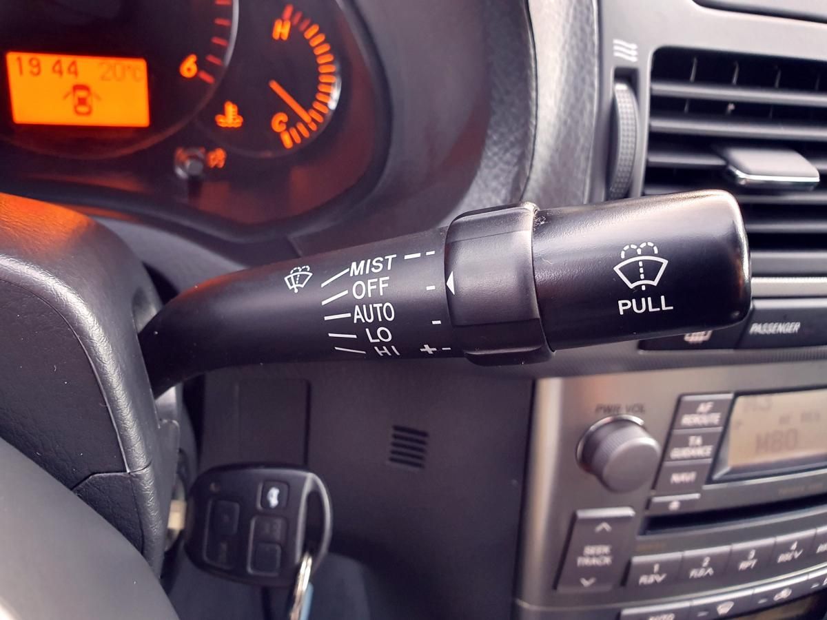toyota-avensis-2008-diesel-1998cc