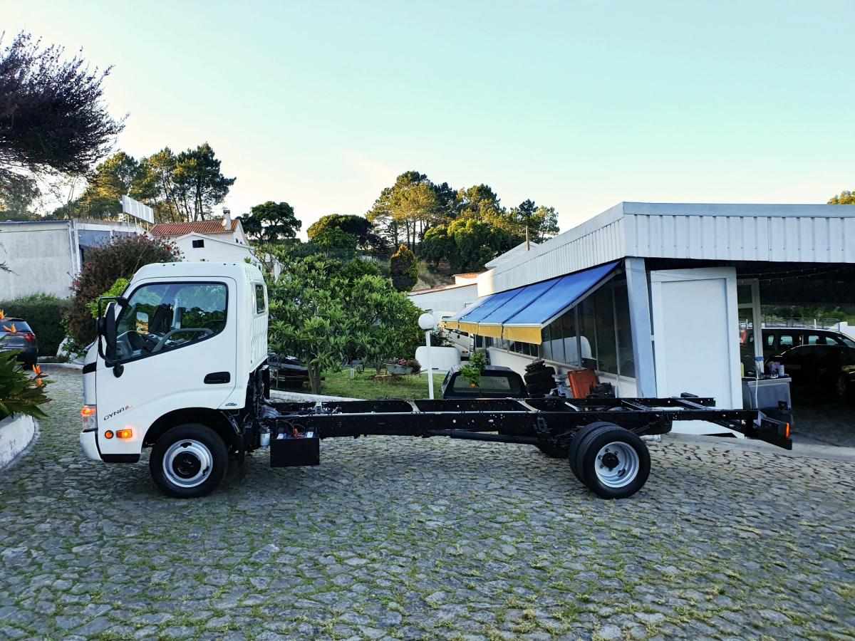 toyota-dyna-2008-diesel-3000cc