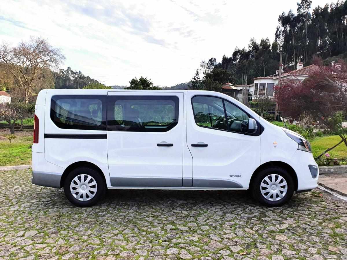 opel-vivaro-2018-diesel-1598cc
