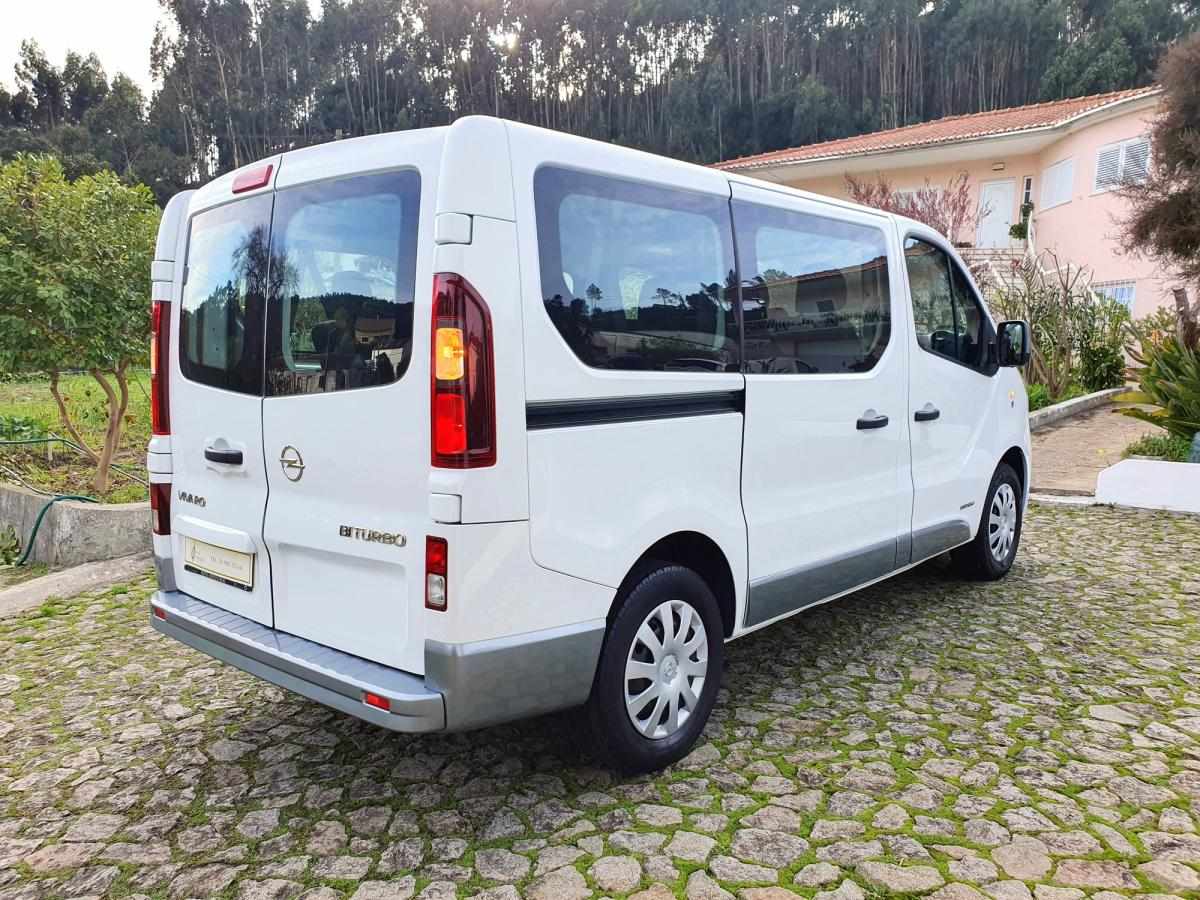 opel-vivaro-2018-diesel-1598cc