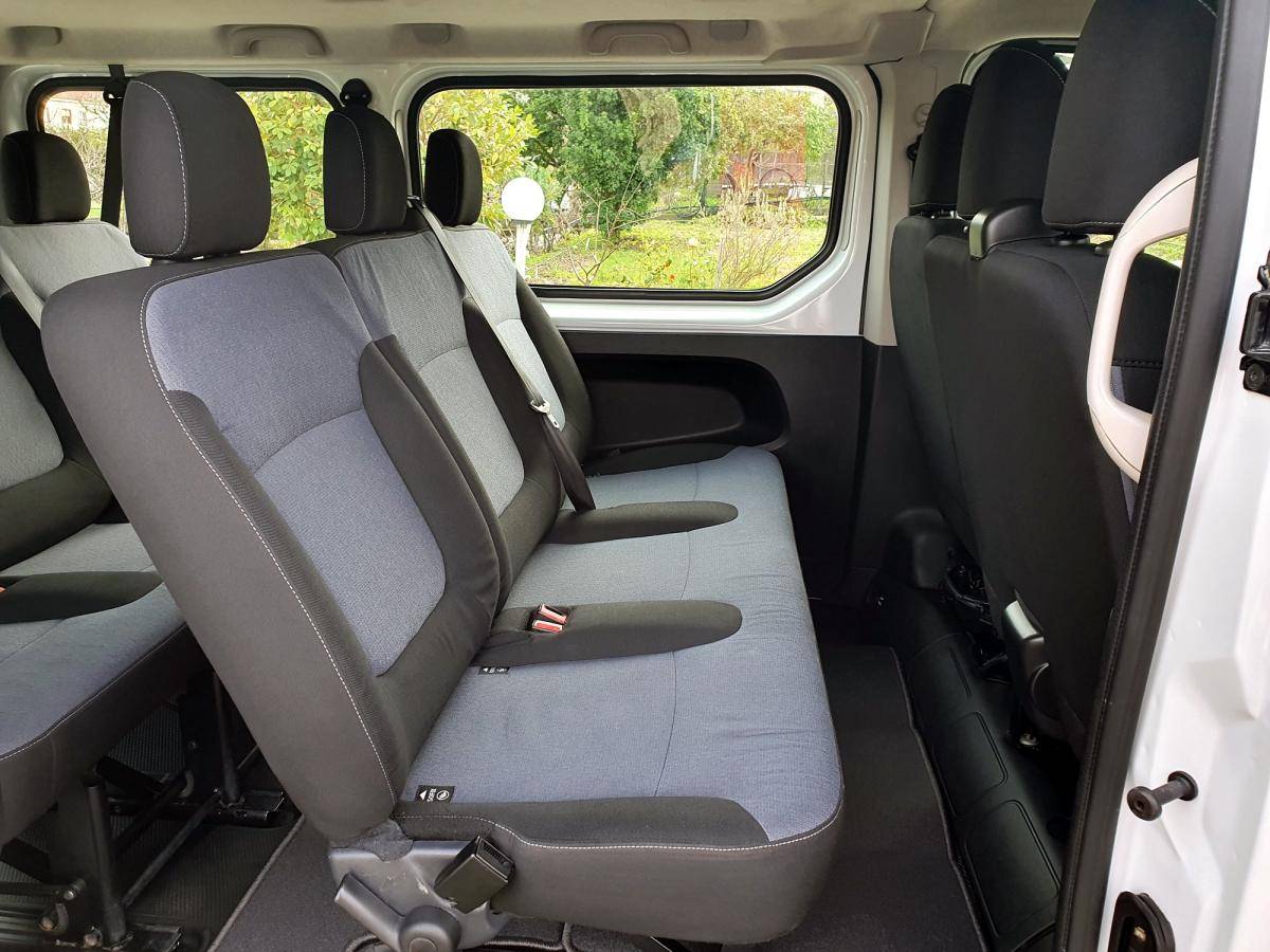 opel-vivaro-2018-diesel-1598cc