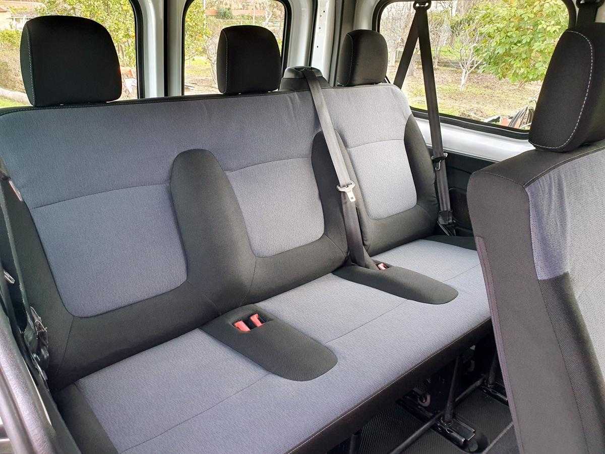 opel-vivaro-2018-diesel-1598cc