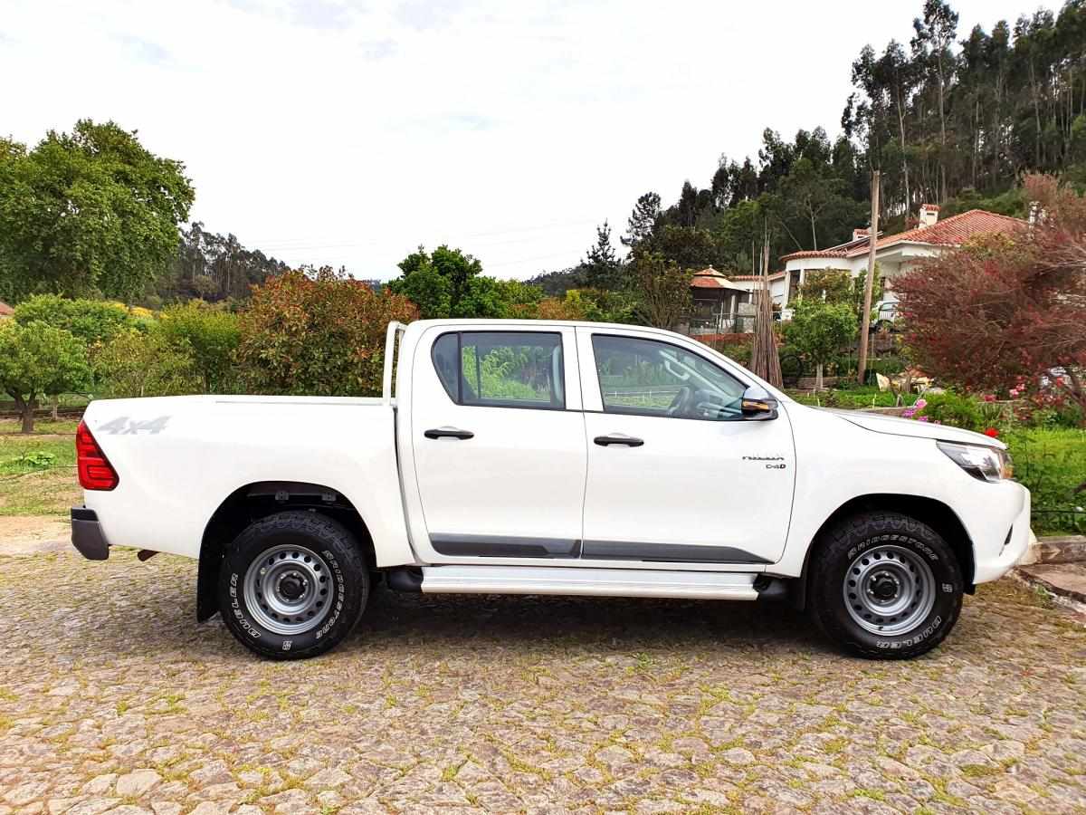 toyota-hilux-2020-diesel-2393cc