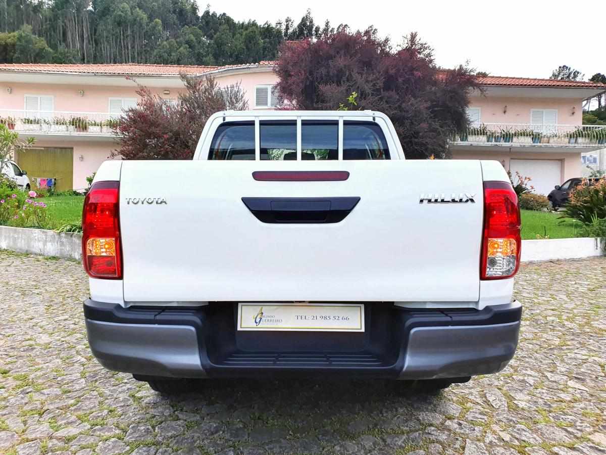 toyota-hilux-2020-diesel-2393cc