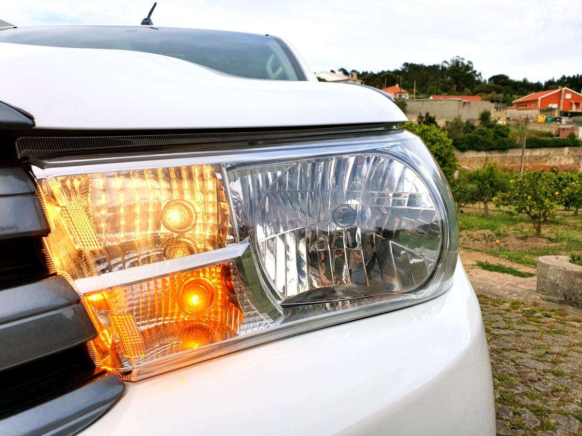 toyota-hilux-2020-diesel-2393cc