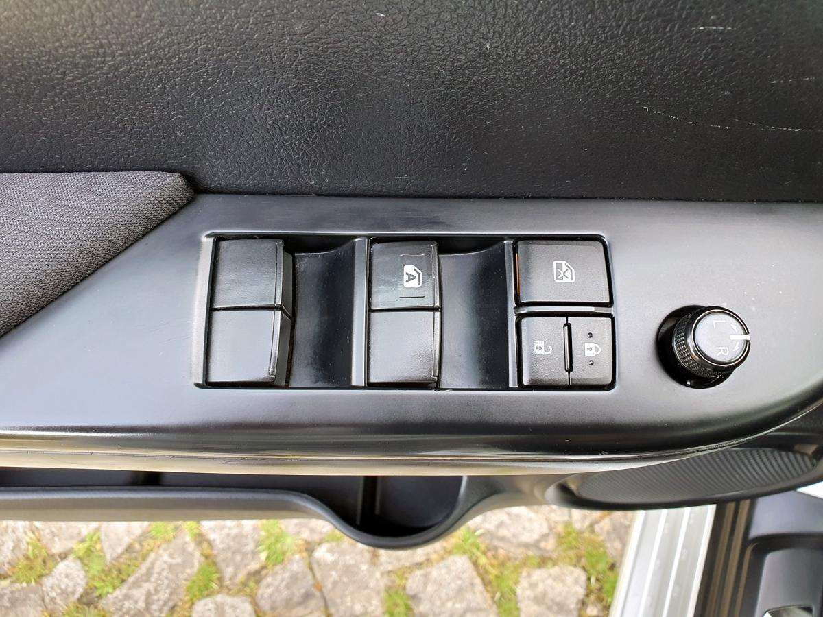 toyota-hilux-2020-diesel-2393cc