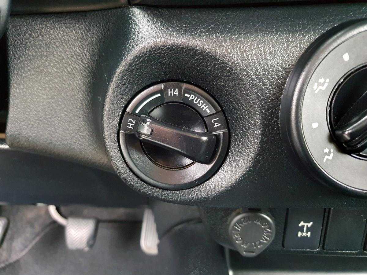 toyota-hilux-2020-diesel-2393cc
