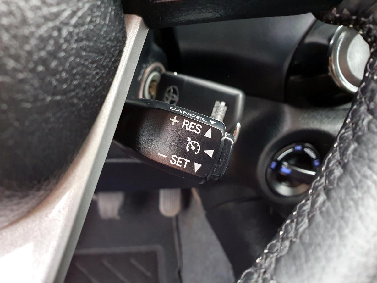 toyota-hilux-2020-diesel-2393cc