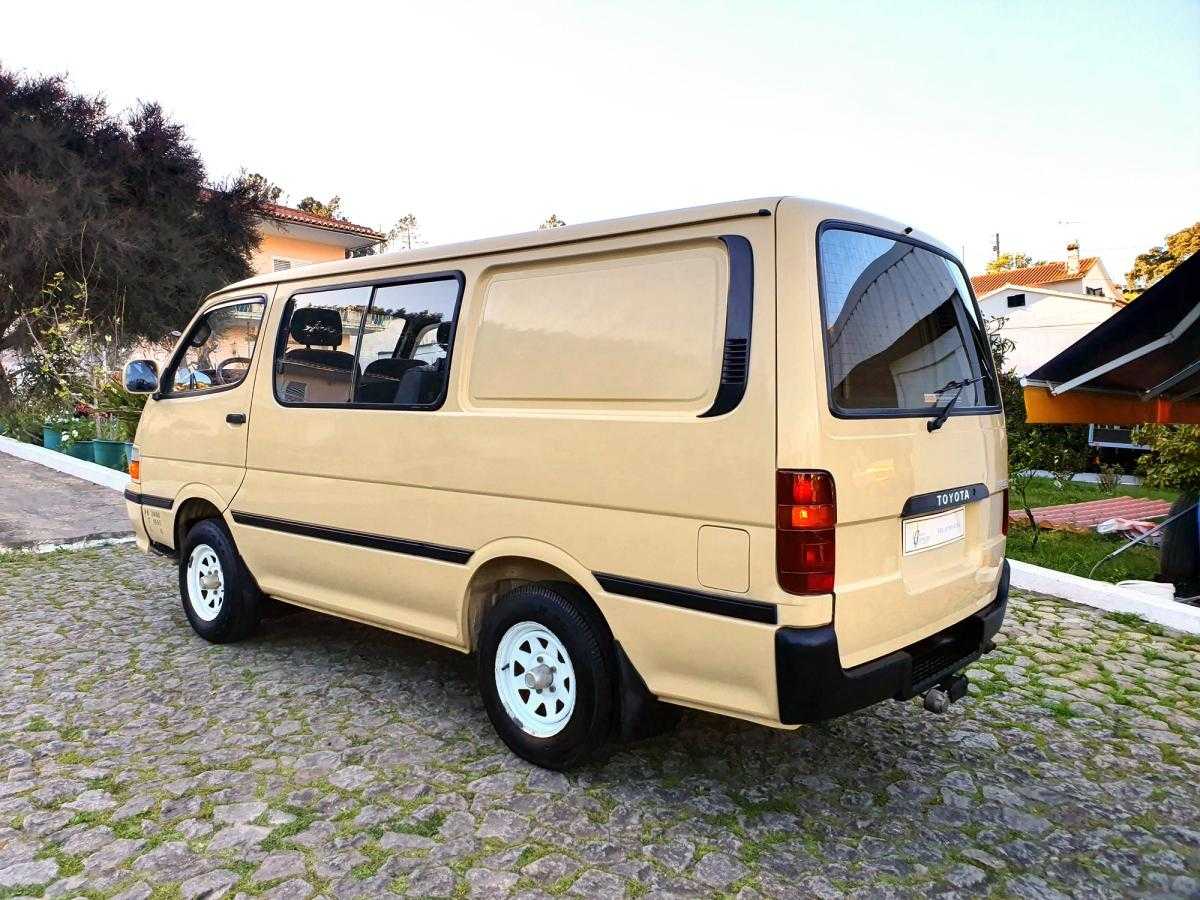 toyota-hiace-1991-diesel-2446cc